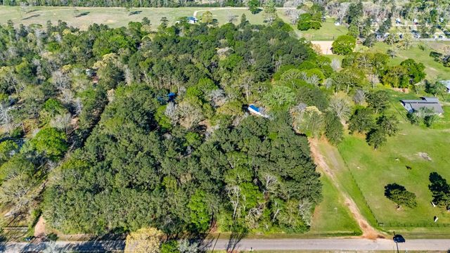 8441 Adcock Acres Drive, Conroe, TX 77303