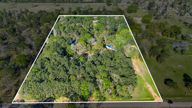 8441 Adcock Acres Drive, Conroe, TX 77303