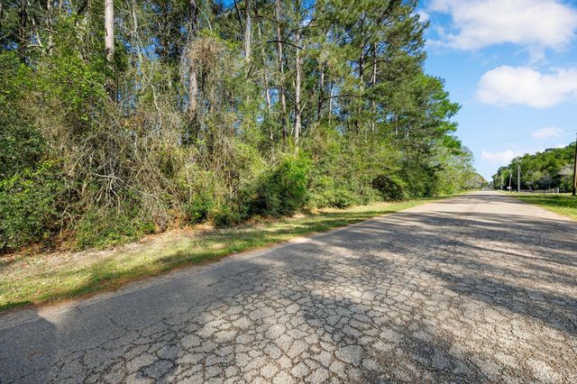 8441 Adcock Acres Drive, Conroe, TX 77303