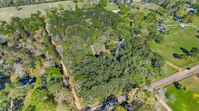 8441 Adcock Acres Drive, Conroe, TX 77303