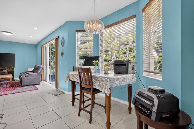 9080 Dupont Place, Wellington, FL 33414