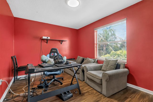 9080 Dupont Place, Wellington, FL 33414