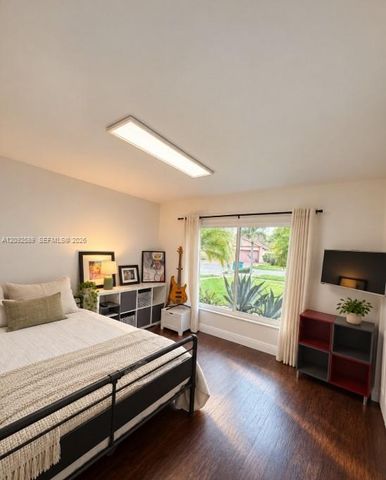 13271 SW 98th Street, Miami, FL 33186