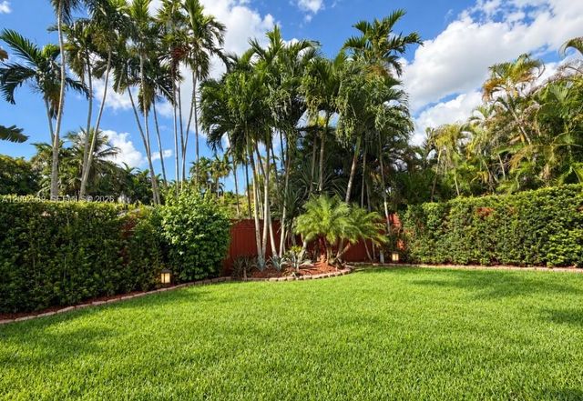 13271 SW 98th Street, Miami, FL 33186