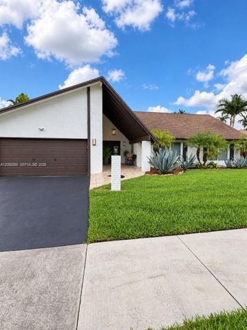 13271 SW 98th Street, Miami, FL 33186