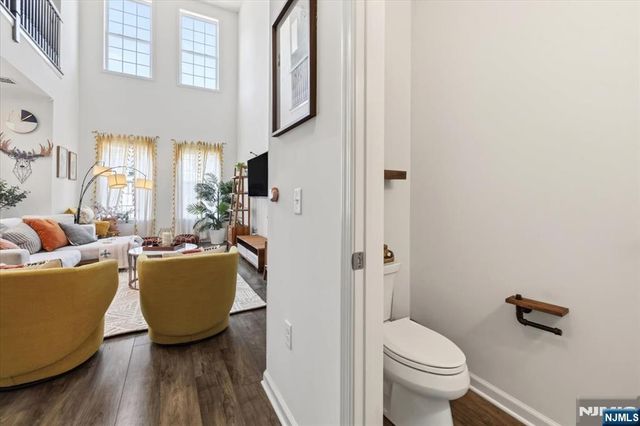 121 Sequoia Drive, Cedar Grove, NJ 07009