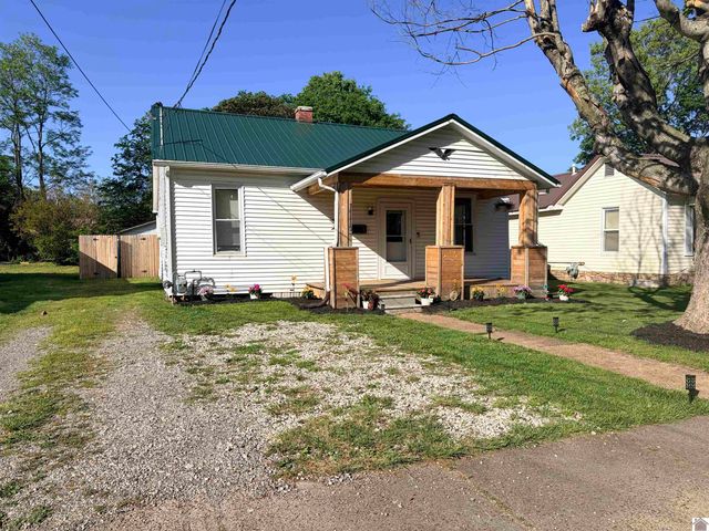 1113 Markham, Paducah, KY 42002