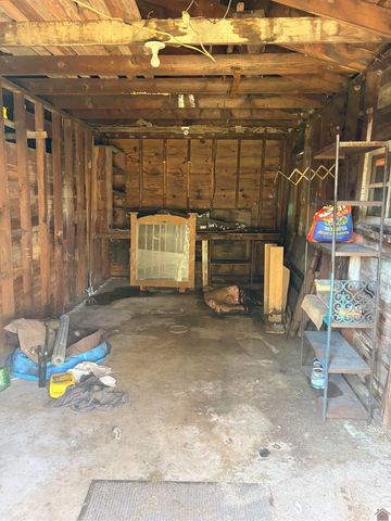 1113 Markham, Paducah, KY 42002