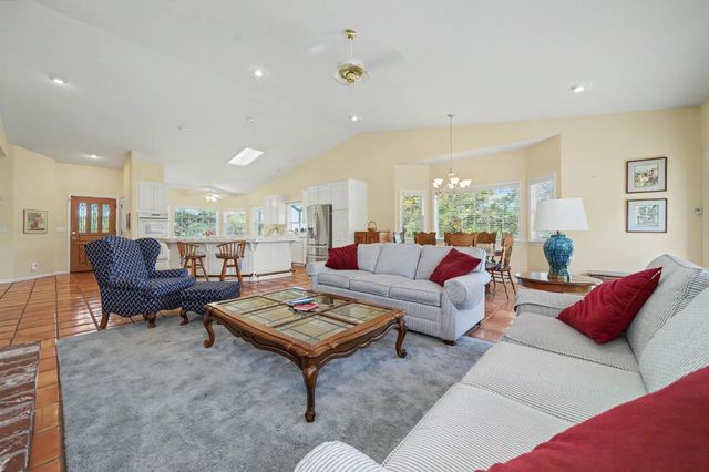 503 Baywood Ct, Valley Springs, CA 95252