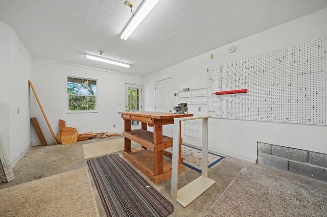 503 Baywood Ct, Valley Springs, CA 95252