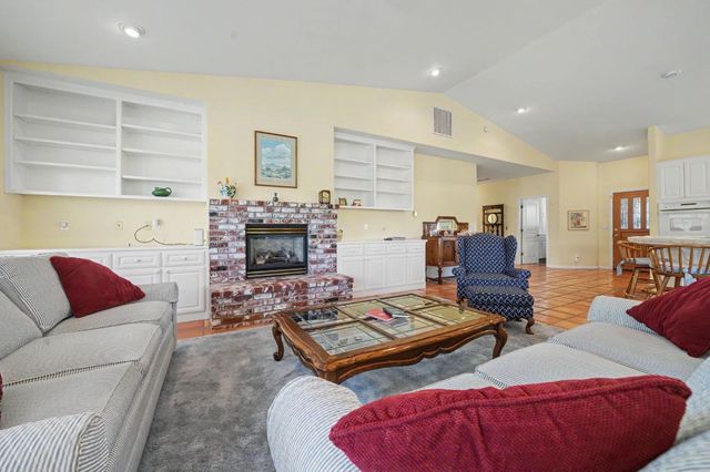503 Baywood Ct, Valley Springs, CA 95252