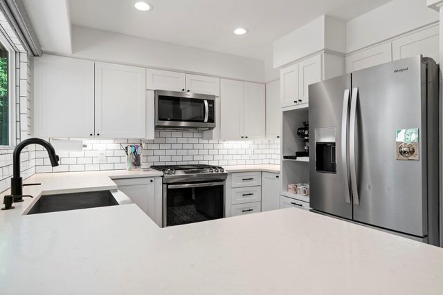7404 Charlton DR, Austin, TX 78723