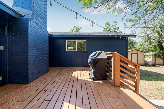 7404 Charlton DR, Austin, TX 78723
