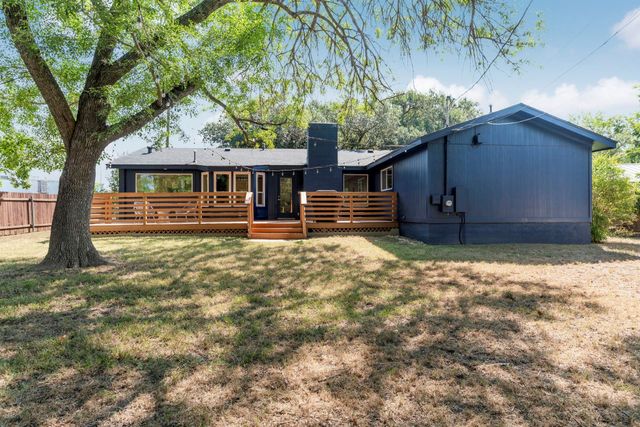 7404 Charlton DR, Austin, TX 78723
