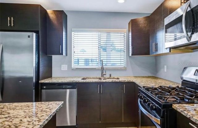 10526 LINGER LANE, Orlando, FL 32821