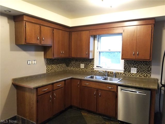 469 Terrace Drive, Bedford, OH 44146