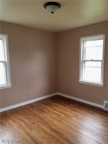 469 Terrace Drive, Bedford, OH 44146