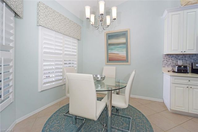 2220 Chesterbrook CT 204, Naples, FL 34109