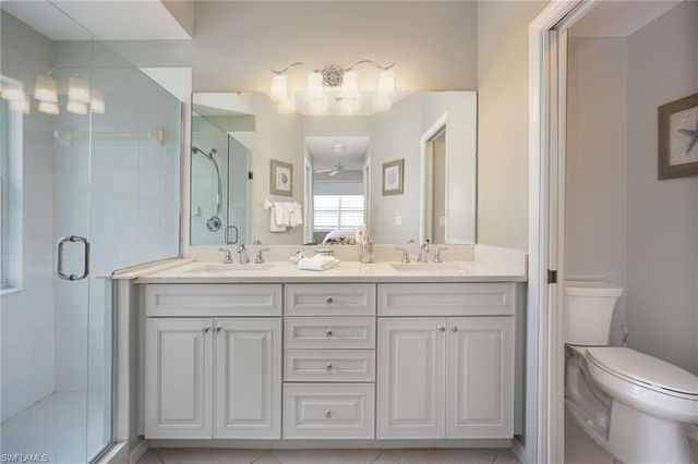 2220 Chesterbrook CT 204, Naples, FL 34109