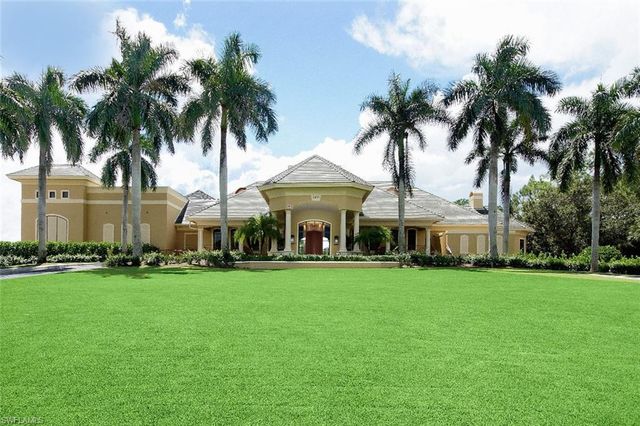 2220 Chesterbrook CT 204, Naples, FL 34109