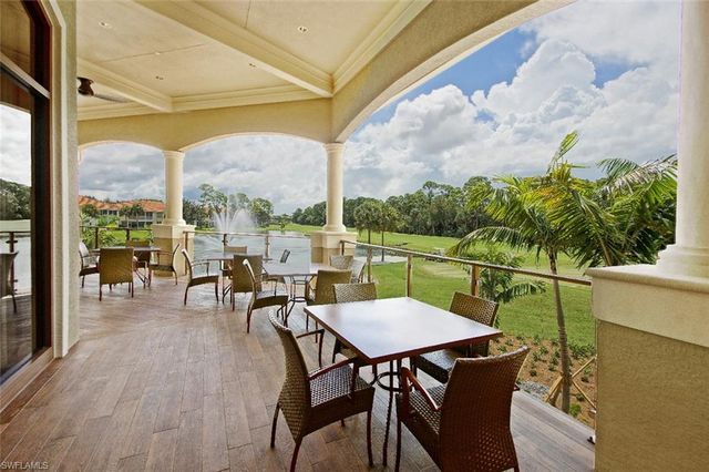 2220 Chesterbrook CT 204, Naples, FL 34109