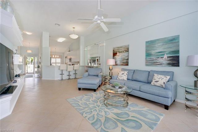 2220 Chesterbrook CT 204, Naples, FL 34109