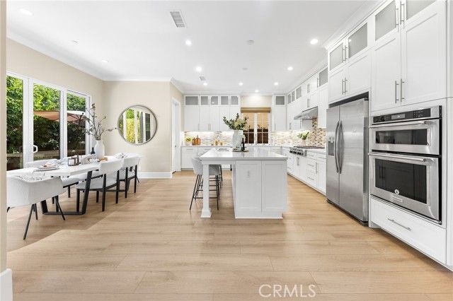 51 Thoroughbred, Irvine, CA 92602