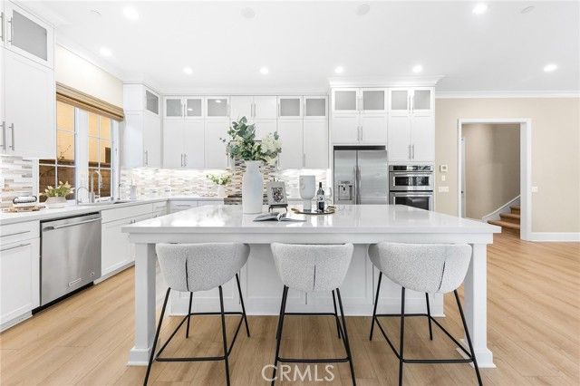 51 Thoroughbred, Irvine, CA 92602