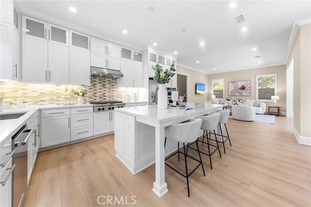 51 Thoroughbred, Irvine, CA 92602