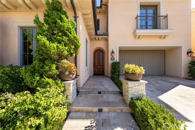 51 Thoroughbred, Irvine, CA 92602