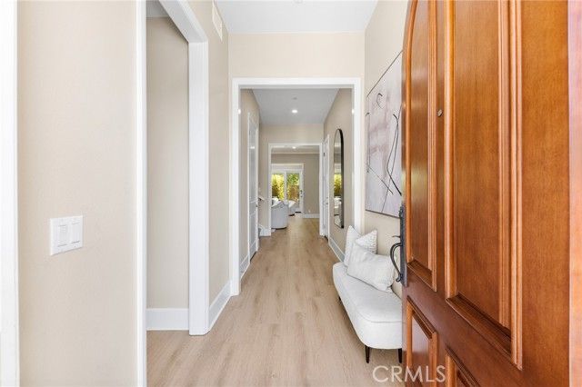 51 Thoroughbred, Irvine, CA 92602