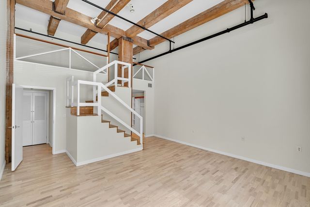15 Sleeper 104, Boston, MA 02210