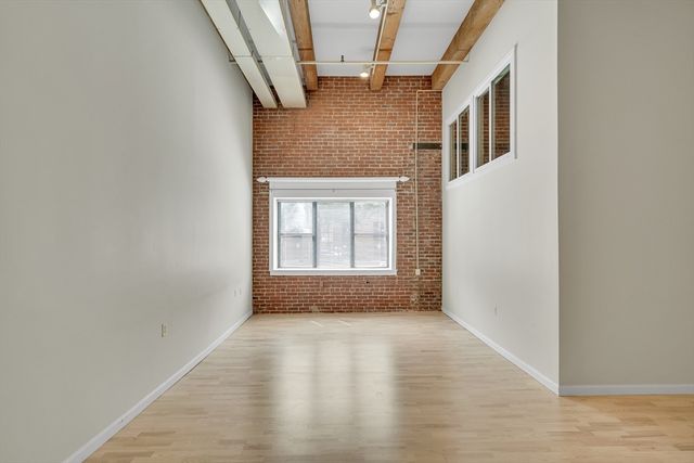 15 Sleeper 104, Boston, MA 02210