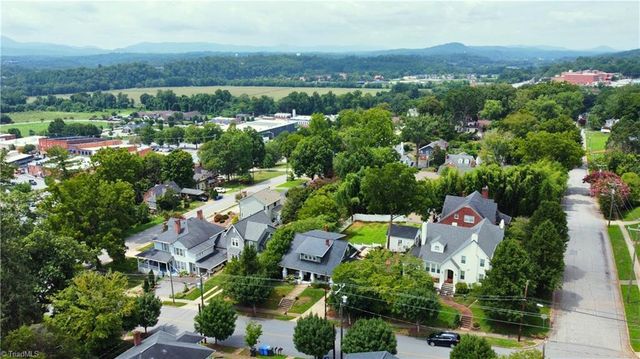 507 9th Street, North Wilkesboro, NC 28659