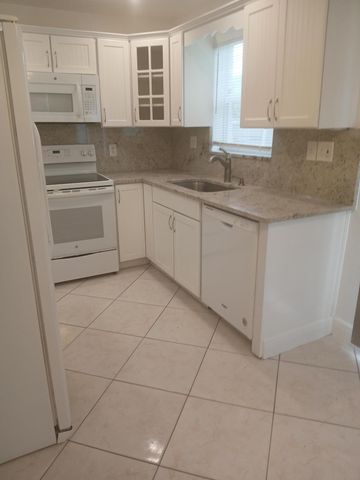 4289 S MARY Circle, Palm Beach Gardens, FL 33410