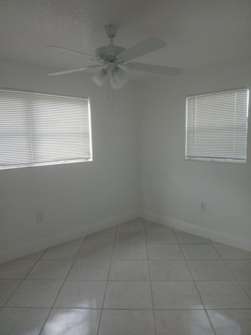 4289 S MARY Circle, Palm Beach Gardens, FL 33410