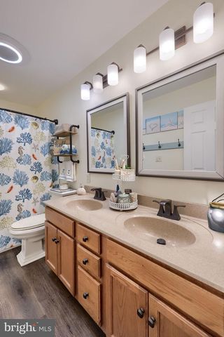 745 THOMAS ARMOR DR, Windsor, PA 17366