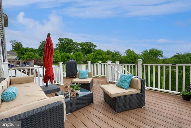745 THOMAS ARMOR DR, Windsor, PA 17366