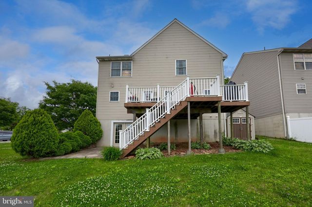 745 THOMAS ARMOR DR, Windsor, PA 17366