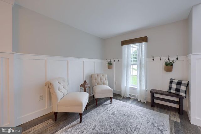 745 THOMAS ARMOR DR, Windsor, PA 17366