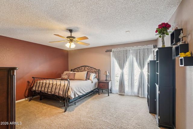 1810 E HARMONT Drive, Phoenix, AZ 85020