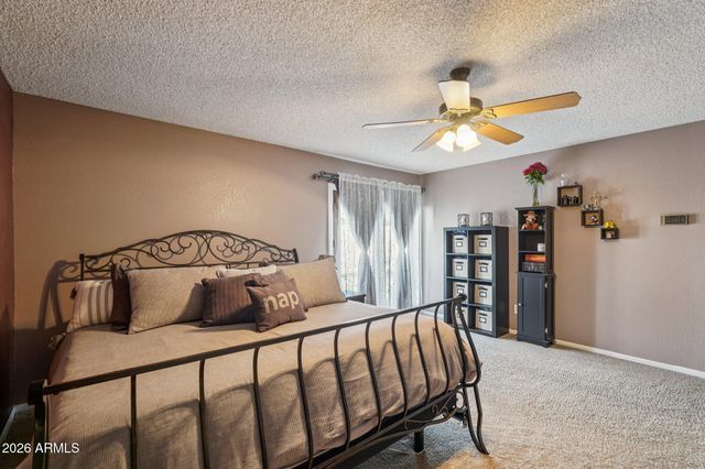 1810 E HARMONT Drive, Phoenix, AZ 85020