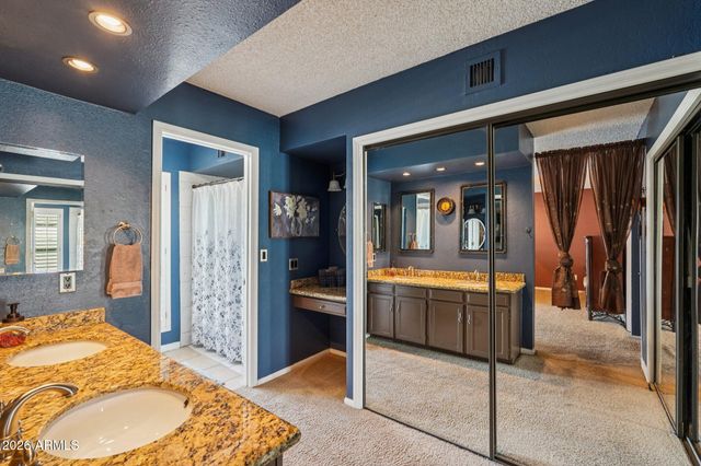 1810 E HARMONT Drive, Phoenix, AZ 85020