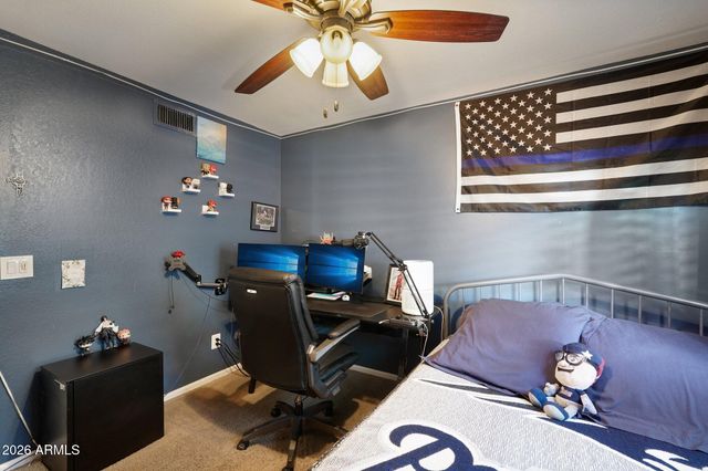 1810 E HARMONT Drive, Phoenix, AZ 85020