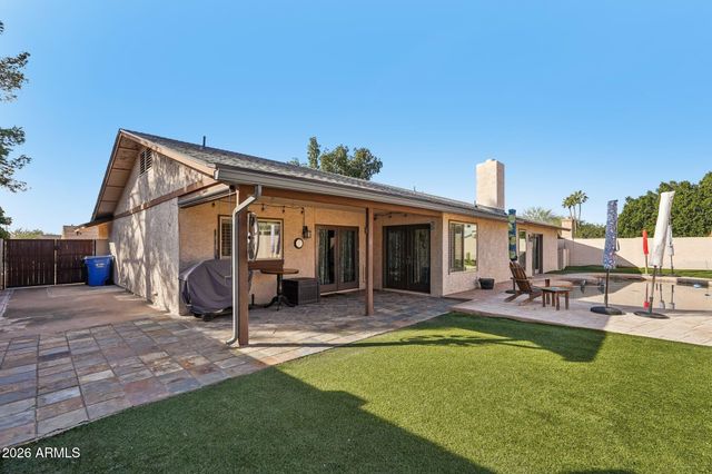 1810 E HARMONT Drive, Phoenix, AZ 85020