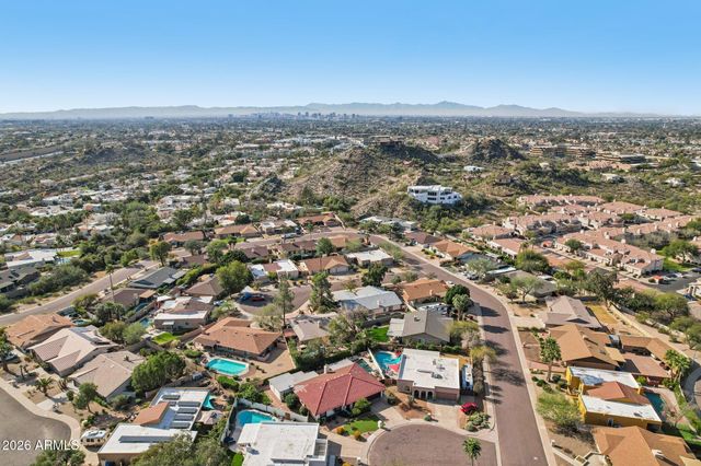 1810 E HARMONT Drive, Phoenix, AZ 85020