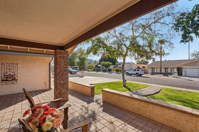 1810 E HARMONT Drive, Phoenix, AZ 85020