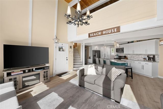 560 Canterbury, Cambria, CA 93428