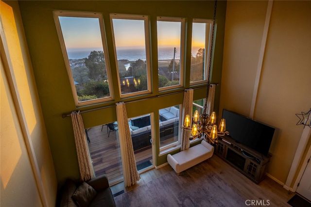 560 Canterbury, Cambria, CA 93428