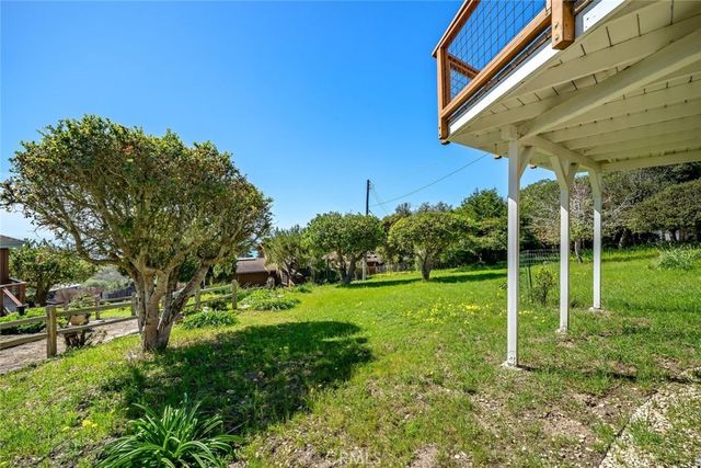 560 Canterbury, Cambria, CA 93428